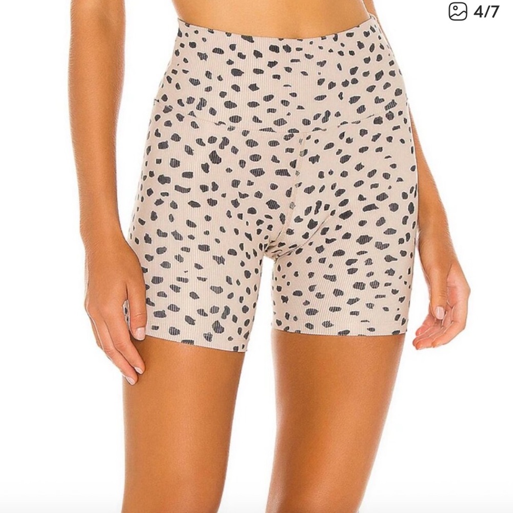 Beach Riot Cheetah Ribbed Bike Shorts and Bra - Picture 3 of 8
